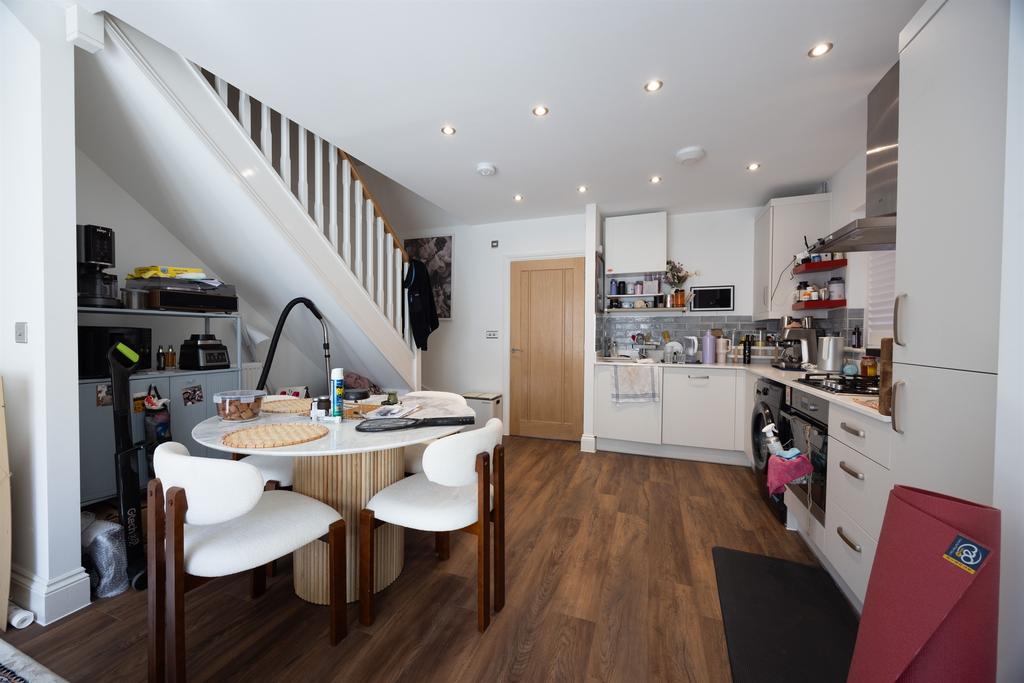 House in Bristol, Beaufort Park, Almondsbury - More