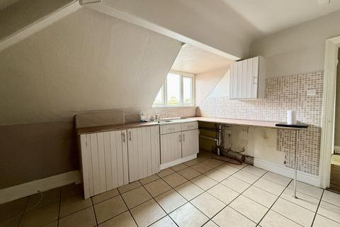 2 bedroom apartment for sale, Lloyd Street, Llandudno, Conwy, LL30