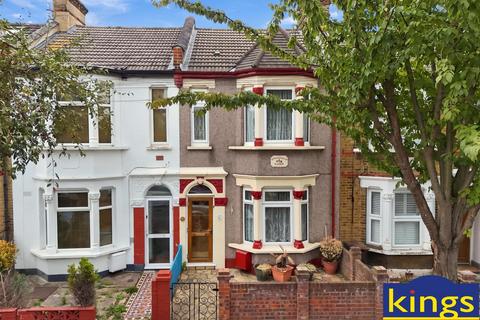 2 bedroom terraced house for sale, Chelmsford Road, London