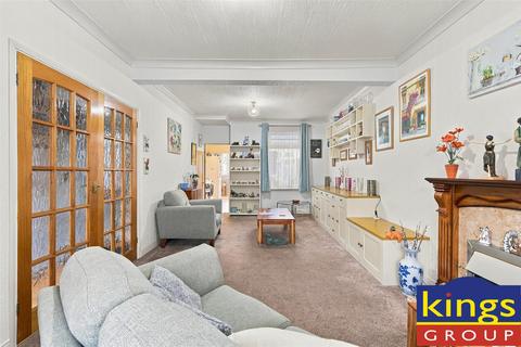 2 bedroom terraced house for sale, Chelmsford Road, London