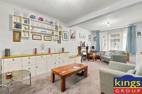 2 bedroom terraced house for sale, Chelmsford Road, London