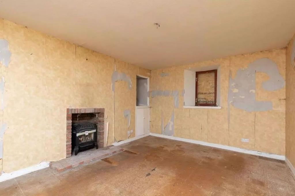 High Street, Alyth PH11 - View 2