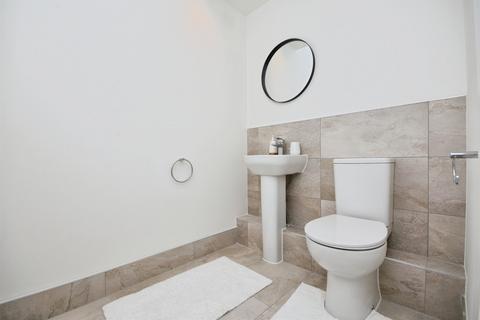 3 bedroom end of terrace house for sale, Clarendon Mews, Pitsea, Basildon
