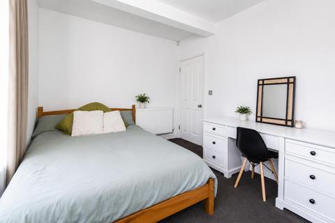 2 bedroom apartment to rent, Villa Road, Nottingham, NG3
