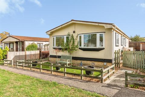 2 bedroom park home for sale, Kingsmead Park, Bedford Road, Rushden