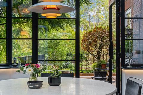 5 bedroom detached house for sale, Chatsworth Place, Oxshott, KT22