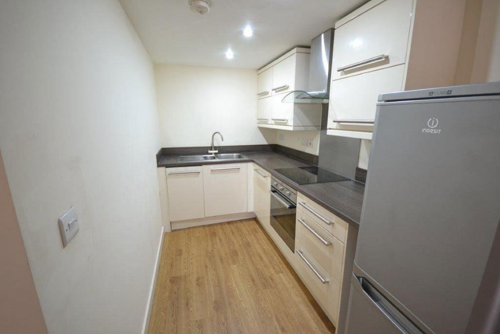 Apartment in Leicester - View 3