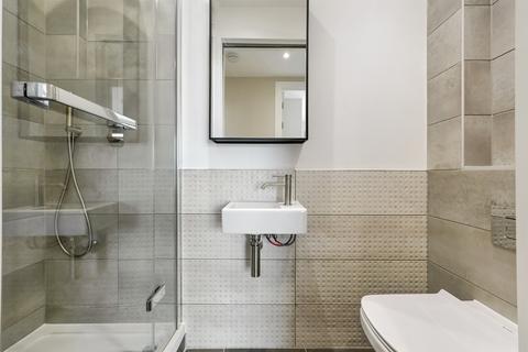 1 bedroom apartment for sale, Shepherds Bush Road, London