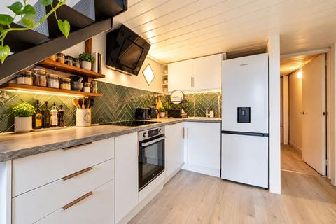 1 bedroom flat for sale, Fairfield Road, Bow Quarter, E3