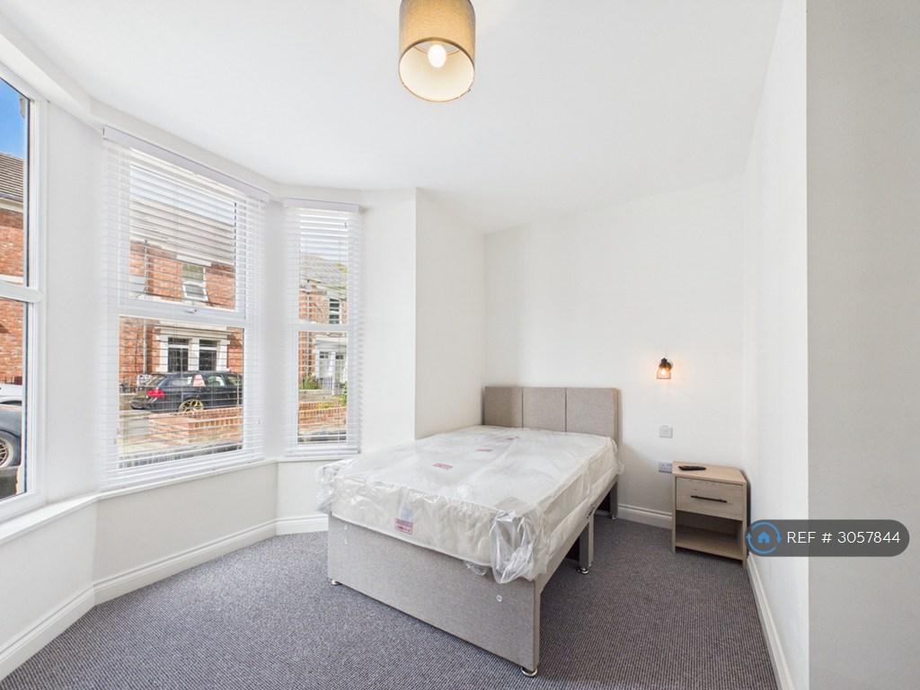 House in Newcastle upon Tyne, Cowgate, Arthur's Hill - More