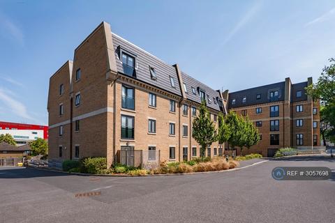 1 bedroom flat to rent, Berneslai Close, Barnsley, S70