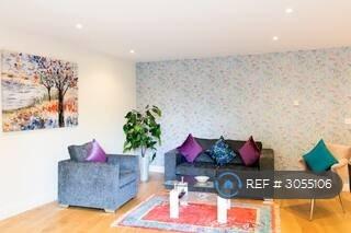 Apartment in Cambridge, Petersfield - View 4