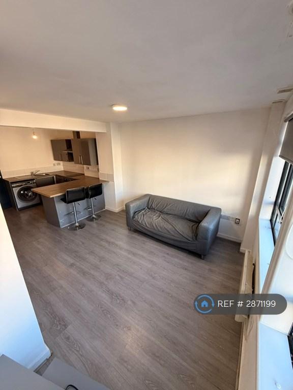 Apartment in Liverpool - View 2
