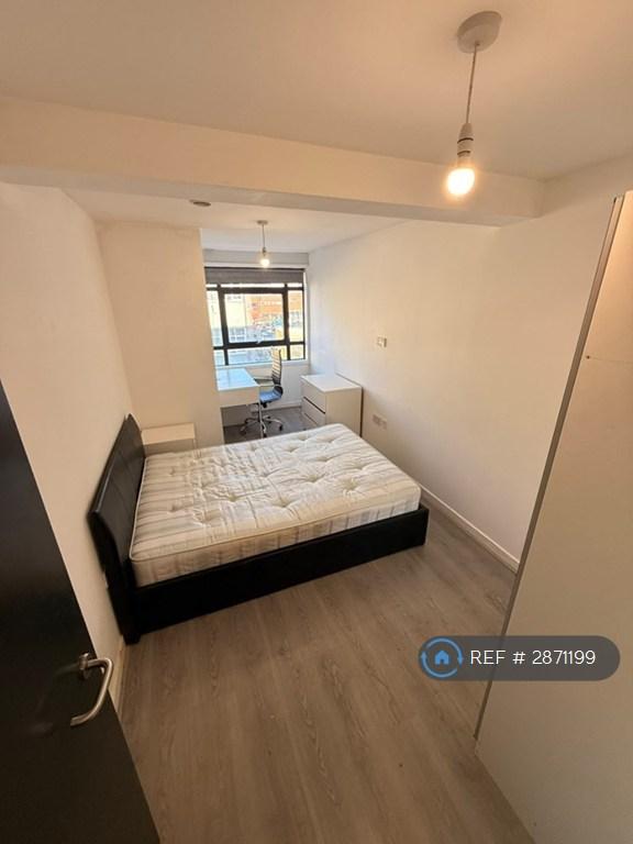 Apartment in Liverpool - View 3