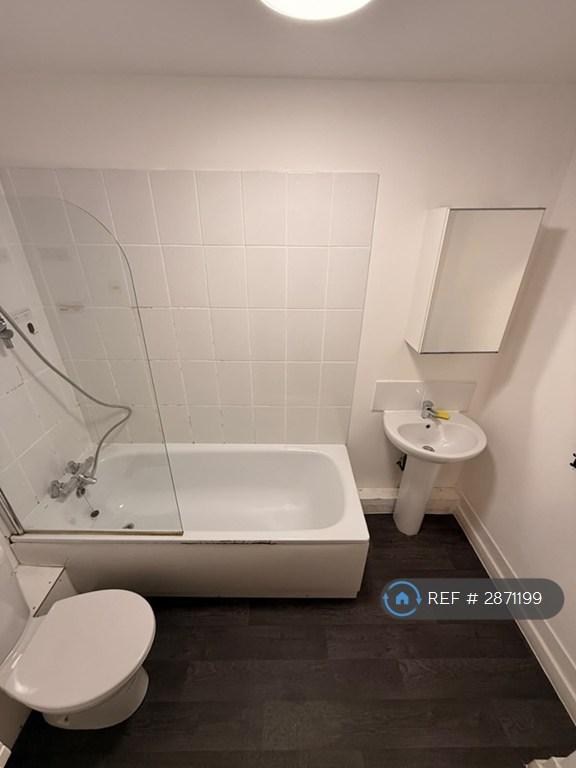 Apartment in Liverpool - View 5