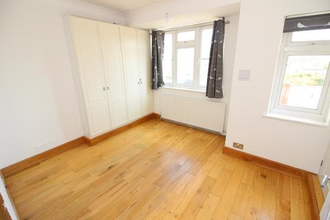 2 bedroom terraced house for sale, Conrad Drive, Worcester Park KT4