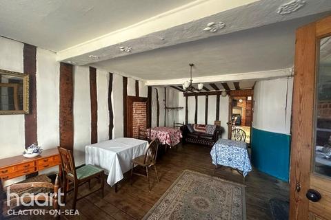 6 bedroom character property to rent, Kings Head Street, HARWICH