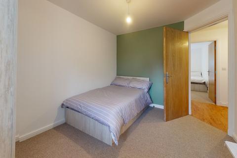 2 bedroom house to rent, 15 The Grange, Leeds LS6