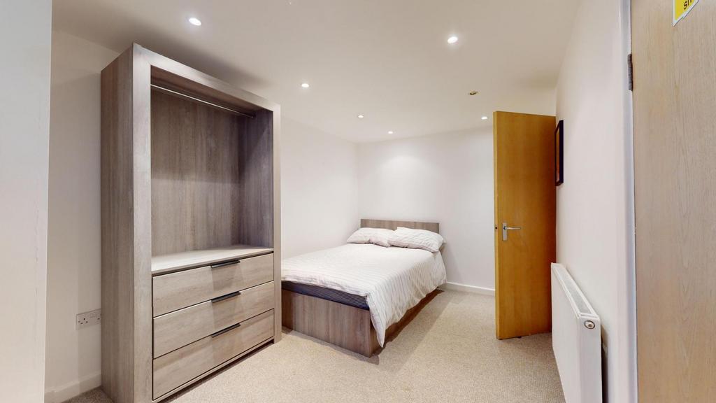 House in Leeds - View 2