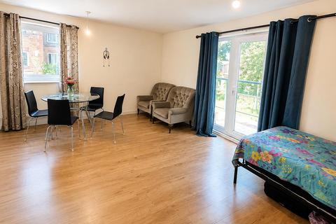 1 bedroom house of multiple occupation to rent, Chamberlain Close, Ilford IG1