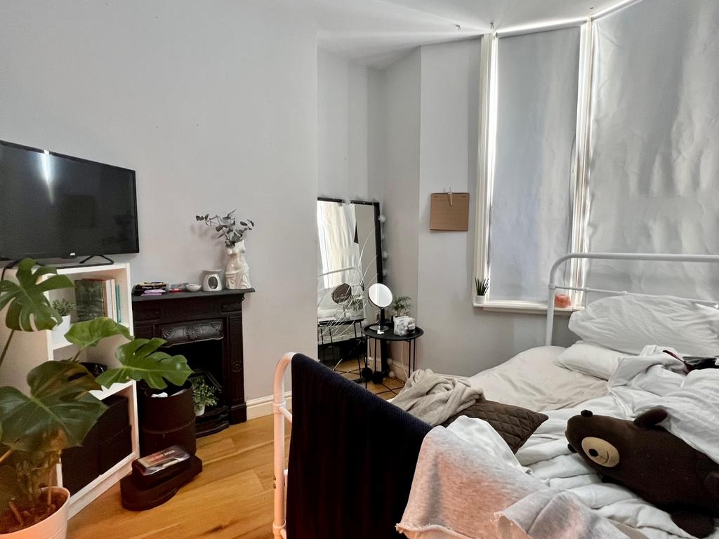 Apartment in Cardiff - View 4