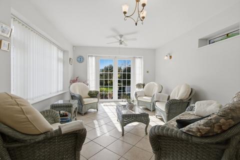 2 bedroom detached bungalow for sale, Naunton, Upton Upon Severn, WR8 0PZ