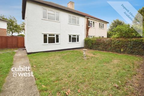 4 bedroom semi-detached house to rent, Norbury Avenue, Thornton Heath CR7