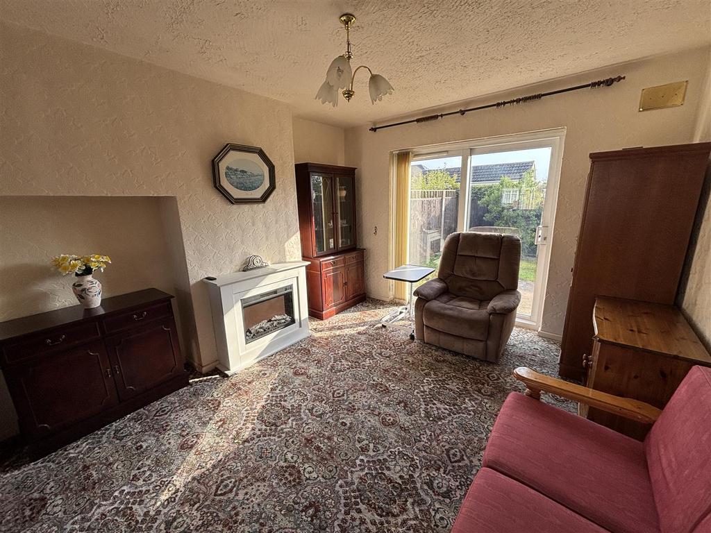 House in Blaby, Glenfields - View 2