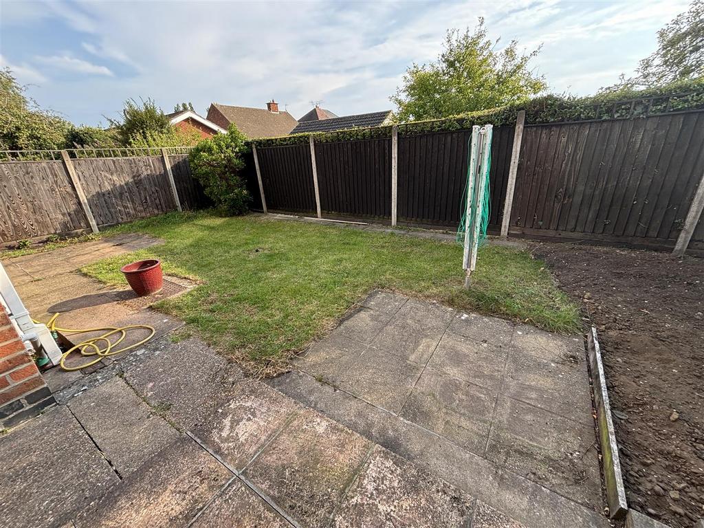 House in Blaby, Glenfields - View 4