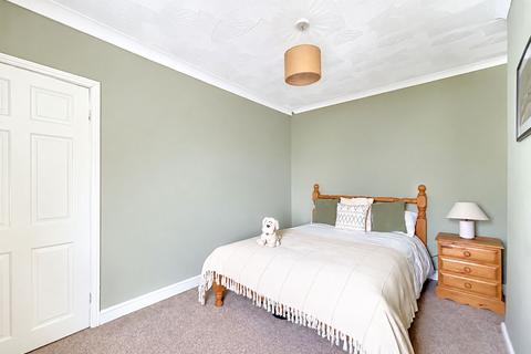 3 bedroom semi-detached house for sale, Malling Road, Snodland, ME6