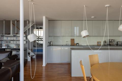 2 bedroom penthouse for sale, Royle Building IV, London N1