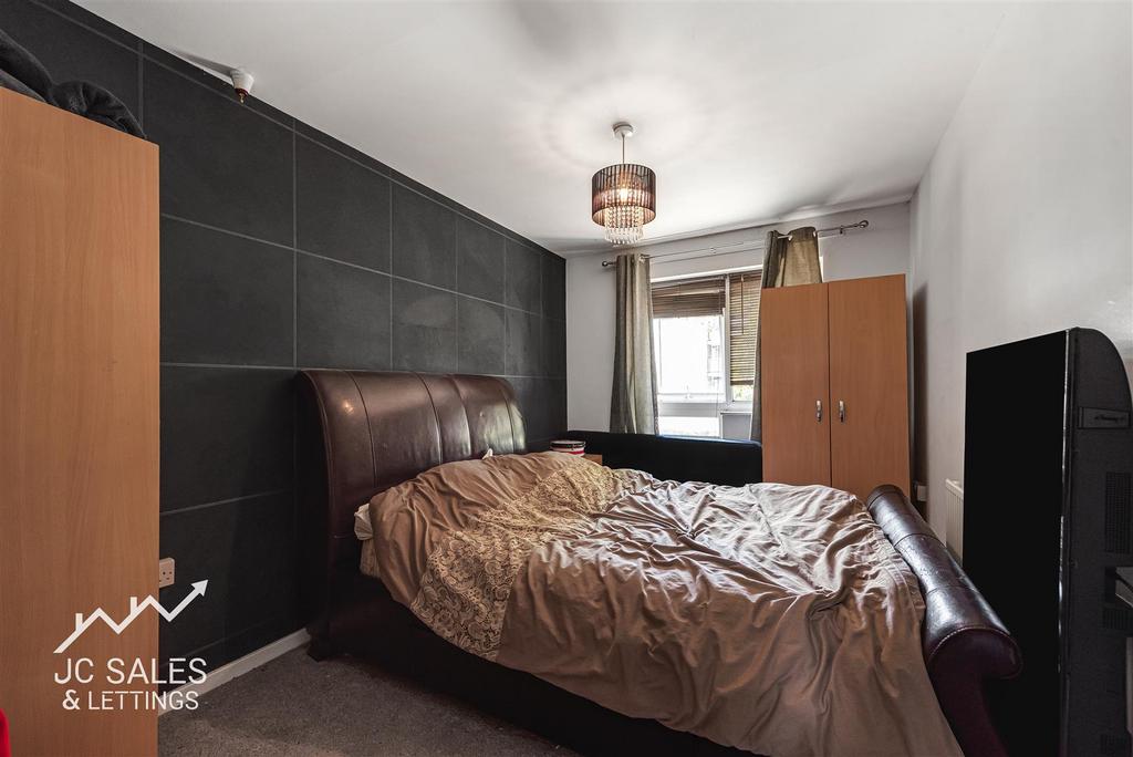 Apartment in Richmond, Sheffield - View 5
