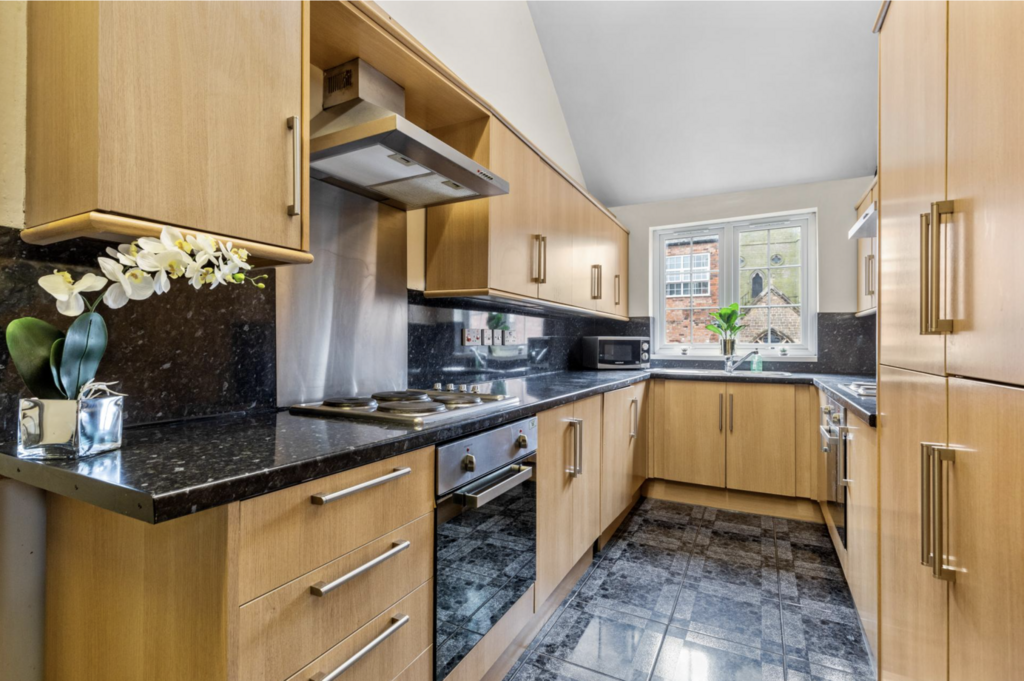 Apartment in Leicester - View 4
