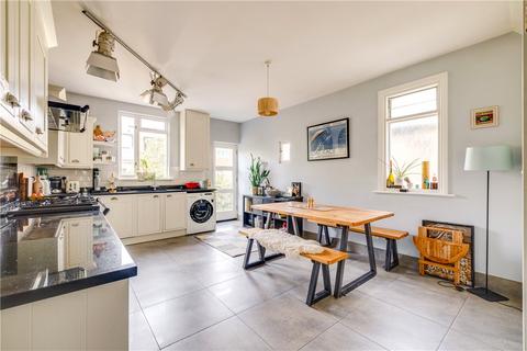 3 bedroom maisonette for sale, Replingham Road, London, SW18