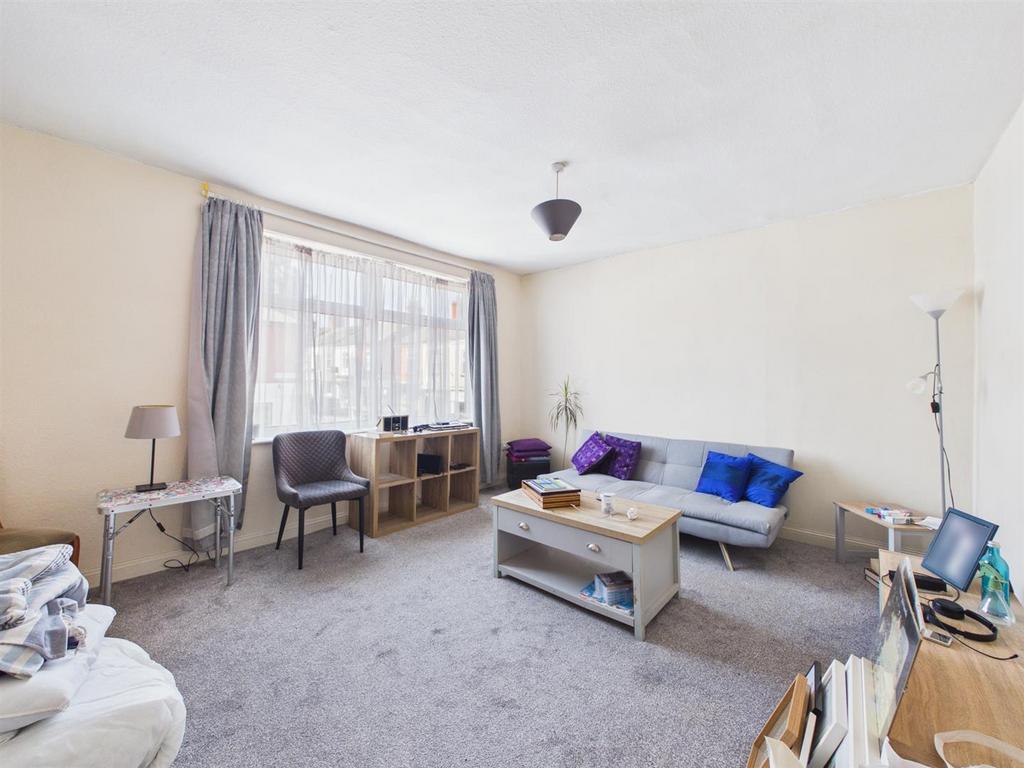 House in Leicester, Stoneygate - View 2