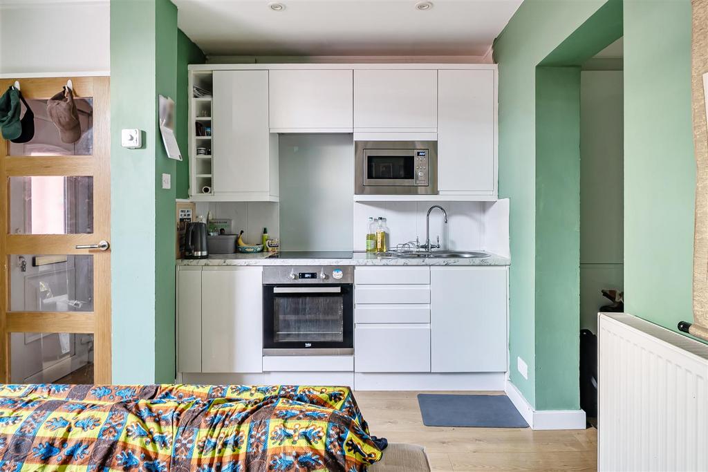Apartment in Bristol, Windmill Hill, Totterdown - View 3