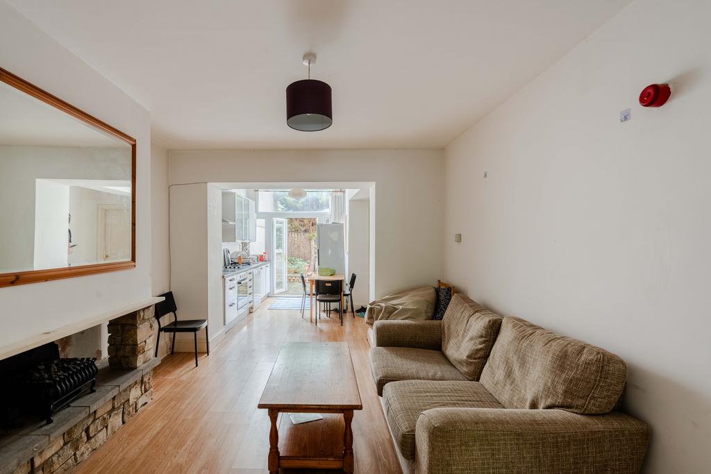 Apartment in Bristol, Wapping Wharf, Spike Island - View 3