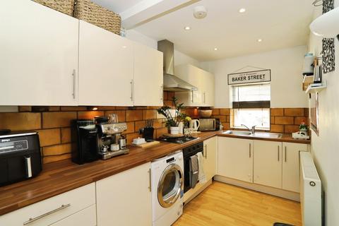 2 bedroom end of terrace house for sale, Old Church Road, CARDIFF