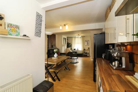 2 bedroom end of terrace house for sale, Old Church Road, CARDIFF
