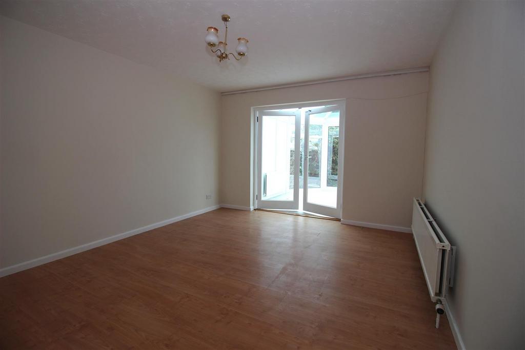 House in Oldland Common - View 5