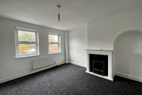 4 bedroom terraced house for sale, Dickens Road, Gravesend DA12