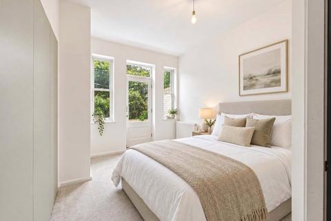 2 bedroom flat to rent, Evering Road, Clapton, London, E5