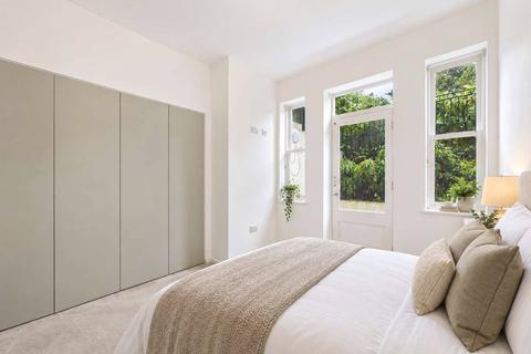 2 bedroom flat to rent, Evering Road, Clapton, London, E5
