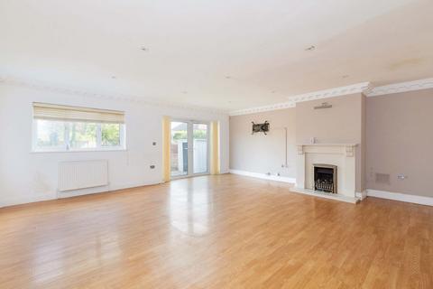 4 bedroom semi-detached house for sale, Downs Road, Langley  SL3