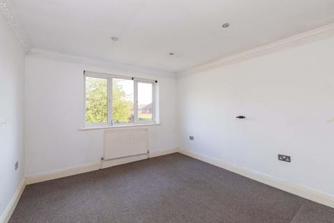 4 bedroom semi-detached house for sale, Downs Road, Langley  SL3