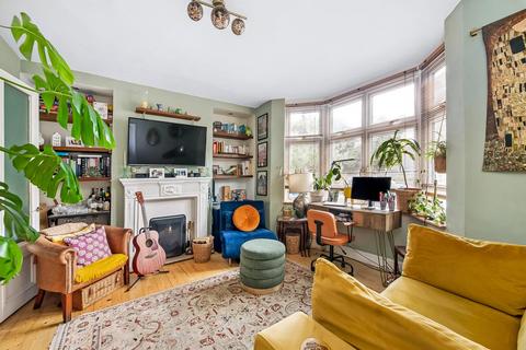 1 bedroom flat for sale, St. Aidans Road, East Dulwich, London, SE22
