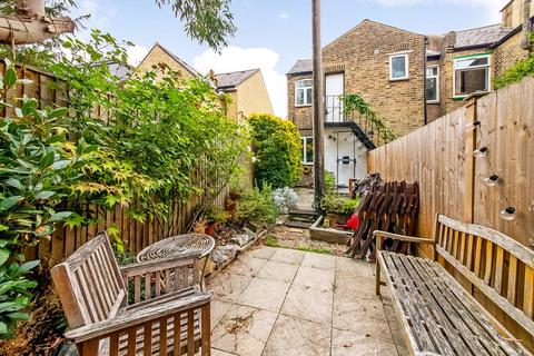 1 bedroom flat for sale, St. Aidans Road, East Dulwich, London, SE22