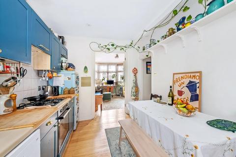 1 bedroom flat for sale, St. Aidans Road, East Dulwich, London, SE22