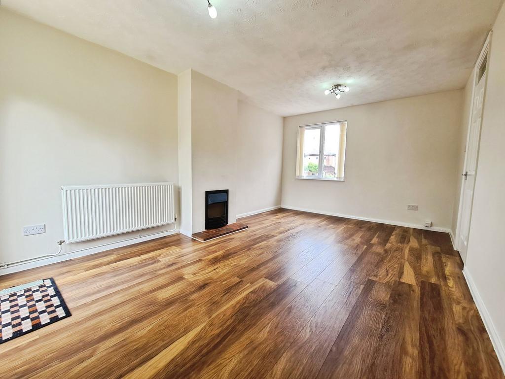 House in Salford, Greater Manchester - View 3