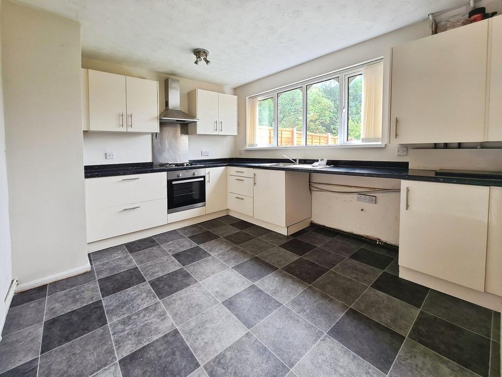 House in Salford, Greater Manchester - View 5